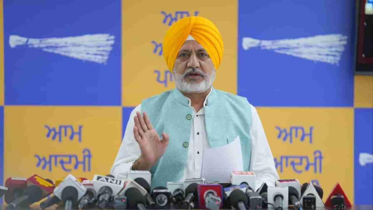 अकाली-भाजपा गठबंधन की चर्चा सुखबीर बादल को राजनीतिक रास्ता देने के लिए जानबूझकर शुरू की गई: बलतेज पन्नू - Aam Aadmi Party