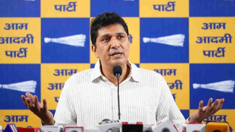 बुराड़ी की बदहाली के लिए भाजपा सरकार जिम्मेदार, 100 करोड़ की सड़क विधायक निधि के 5 करोड़ से बनना असंभव- सौरभ भारद्वाज