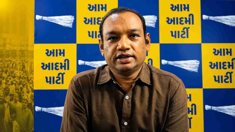 દિલ્હીમાં આંદોલનને લઈને કિલ્લેબંધી મુદ્દે AAP નેતા મનોજ સોરઠીયાના ભાજપ પર પ્રહાર